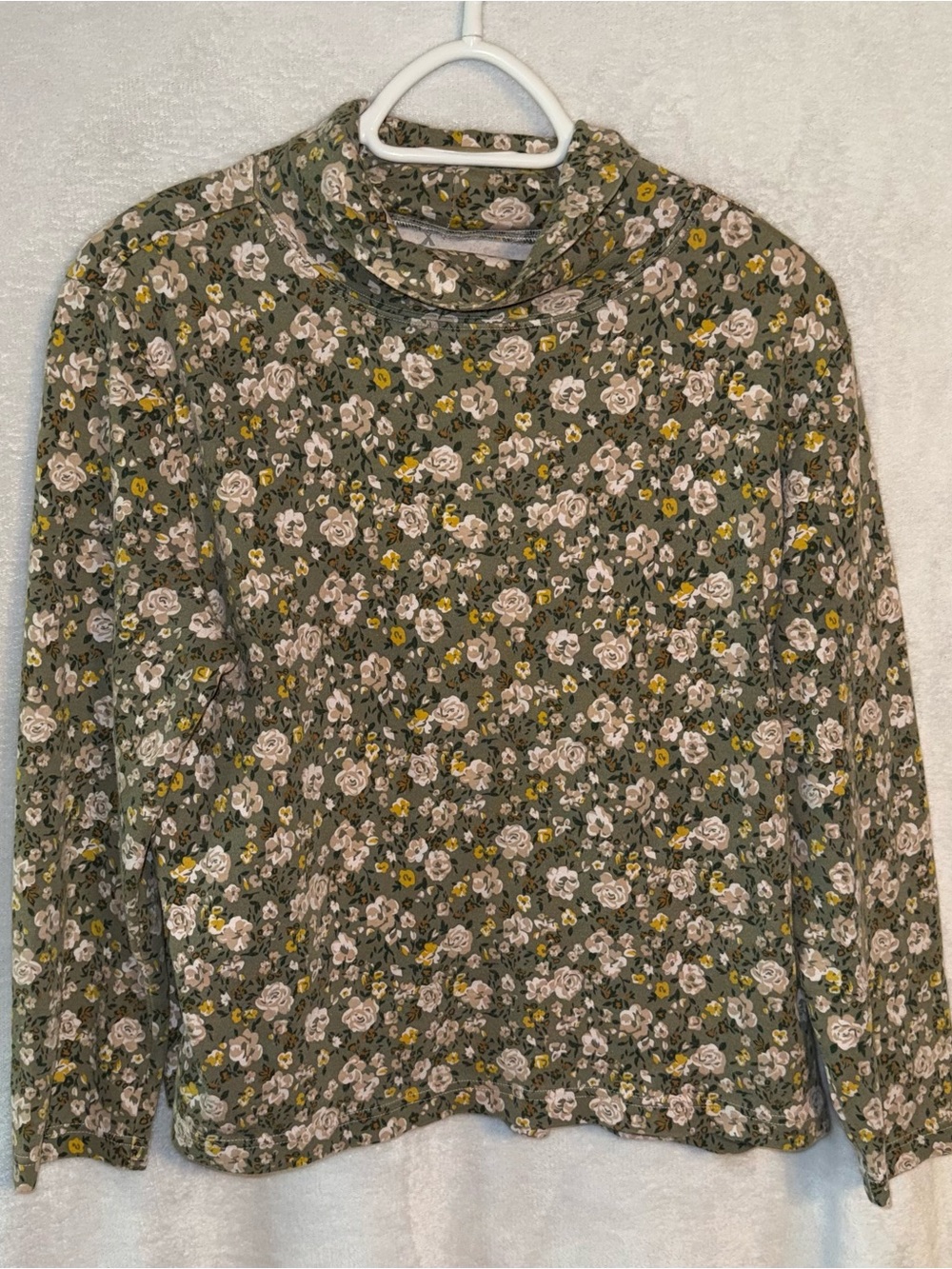 Studio ll size xl green floral cotton turtle neck shirt